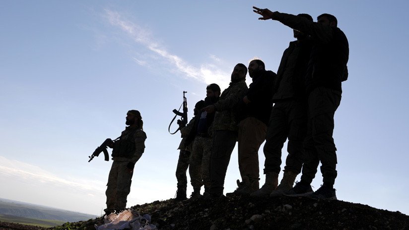 El Ejército de Siria entra en la ciudad de Manbij