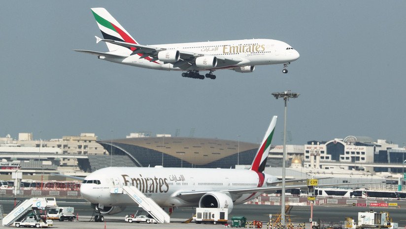Una mujer pierde un juicio contra Emirates tras denunciar a la aerolínea por no servirle suficiente agua