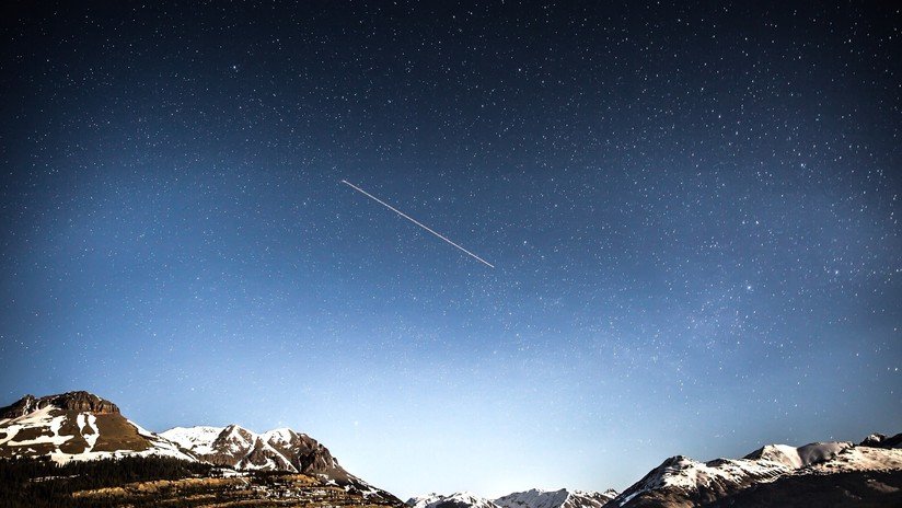 "La magia de la Vía Láctea en el aire": Captan desde un avión un brillante bólido verde cruzando el cielo (FOTO)