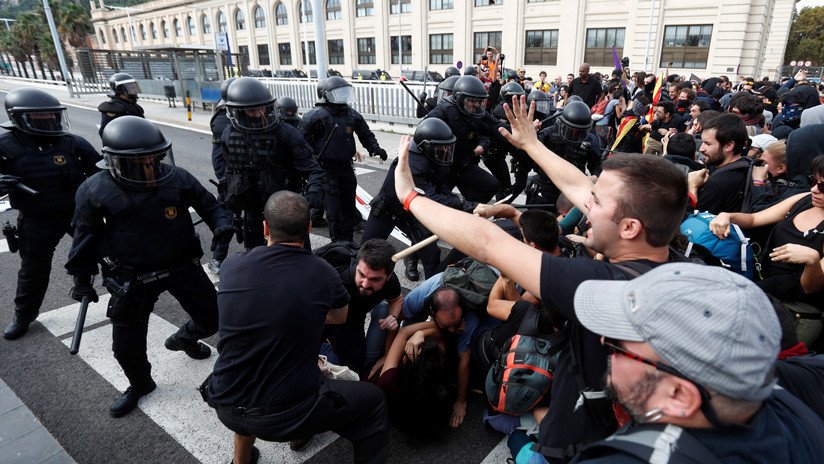 Piden la dimisión del Consejero de Interior de Cataluña por la actuación policial durante las protestas