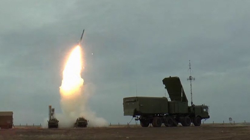 VIDEO: Los sistemas antimisiles rusos S-400 detienen con éxito ocho ataques 'enemigos' simulados