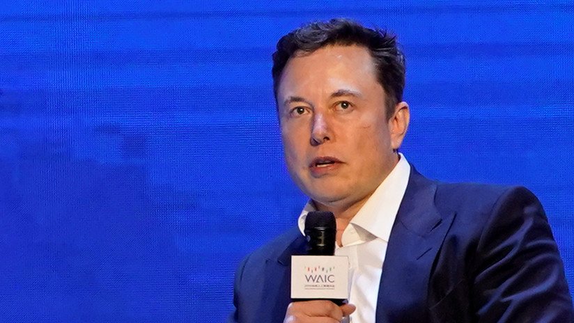 Elon Musk cambia o destruye sus celulares de vez en cuando por razones de seguridad