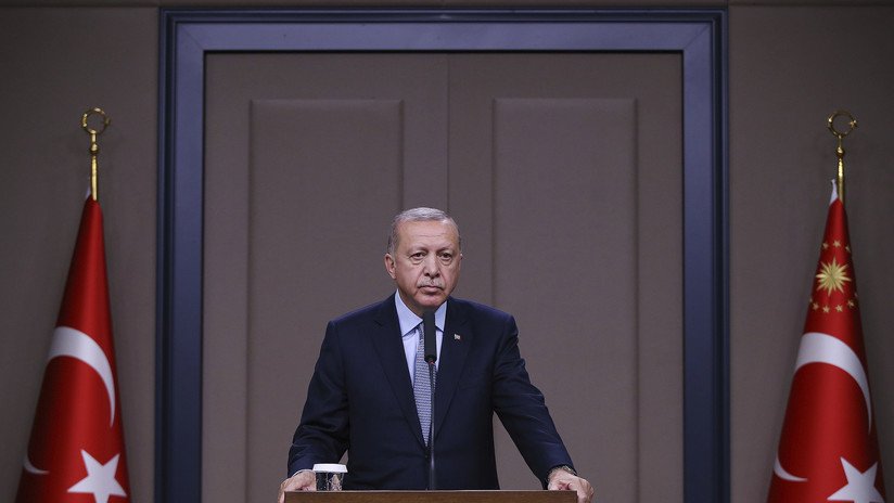 Erdogan reitera su disposición a reanudar "con una determinación aún mayor" la operación militar en el norte de Siria