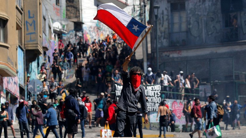 "Chile es como una casa con una bonita fachada, pero tiene grandes problemas por dentro"