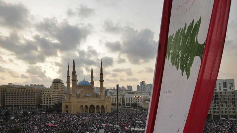 'La revolución del WhatsApp': cómo un impuesto de 0,20 dólares detonó protestas sin precedentes en Líbano