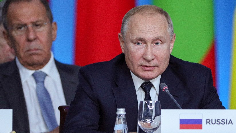 Putin afirma que África ha abierto una nueva página en sus relaciones con Rusia