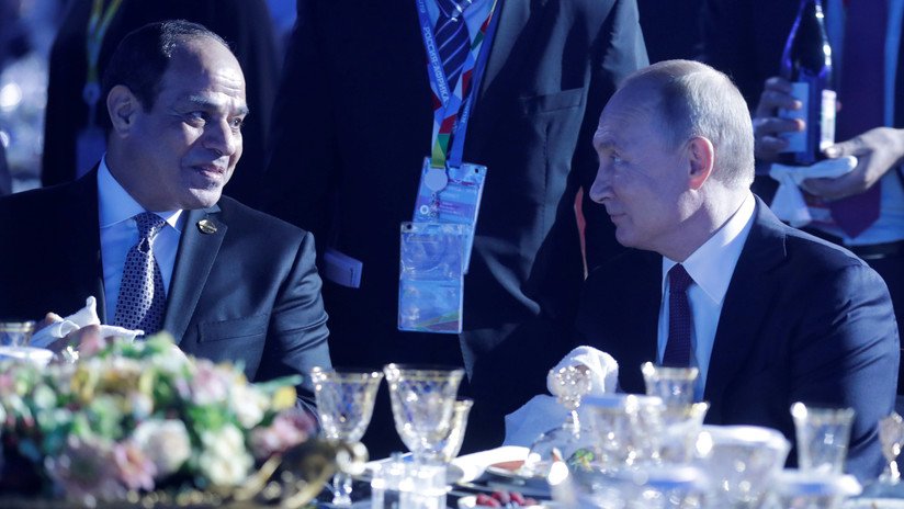 VIDEO: Putin bromea con Al Sisi diciendo que compartirá su salario con él