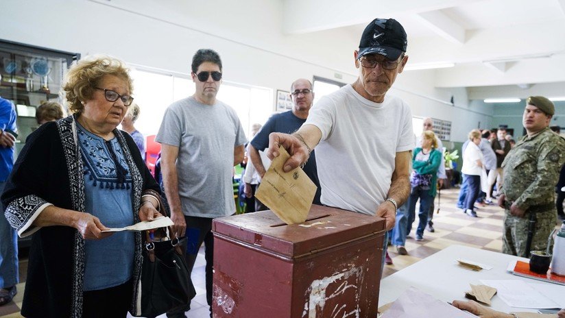 Comienza el escrutinio de las elecciones presidenciales en Uruguay