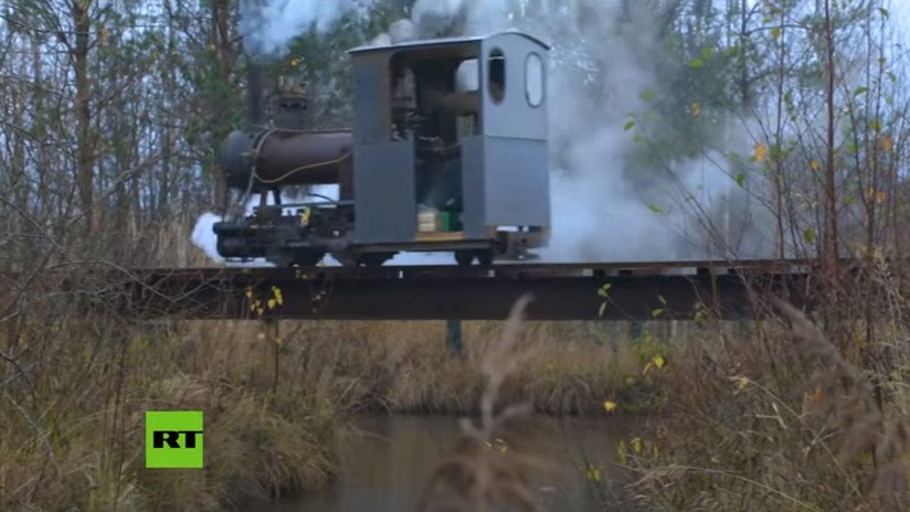 Ingeniero ruso construye un tren a vapor de diseño propio (VIDEOS)