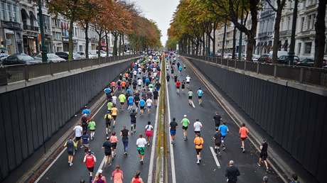 Un chico de nueve años participa en una carrera y accidentalmente gana otra de adultos (FOTOS, VIDEO)