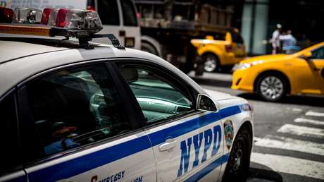 Un enfermo mental golpea con una silla a un policía de Nueva York y es abatido