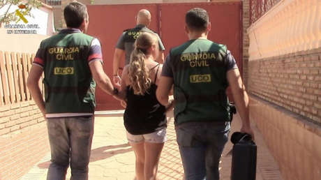 España: Detienen a una mujer por producir videos sexuales con sus hijas menores de edad para venderlos en la Red