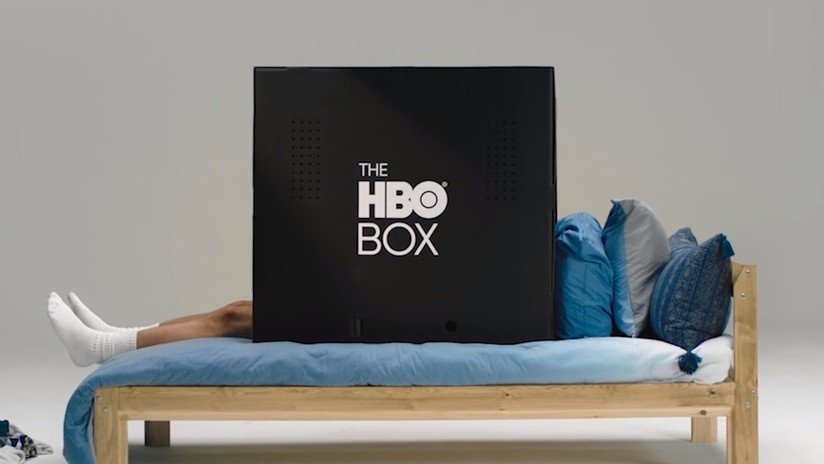 VIDEO: HBO ofrece cajas de cartón negras para ver la televisión sin molestias