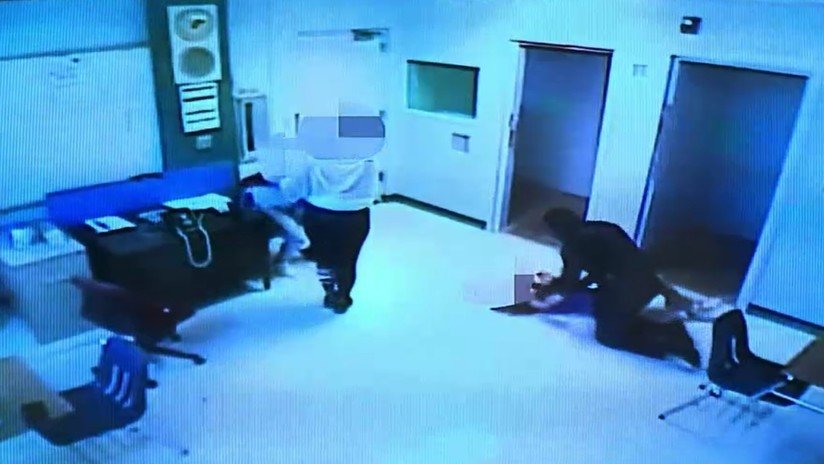 VIDEO: Arrestan a un ayudante del sheriff de Florida por agarrar a una niña de 15 años por el cuello y arrojarla contra el piso en una escuela