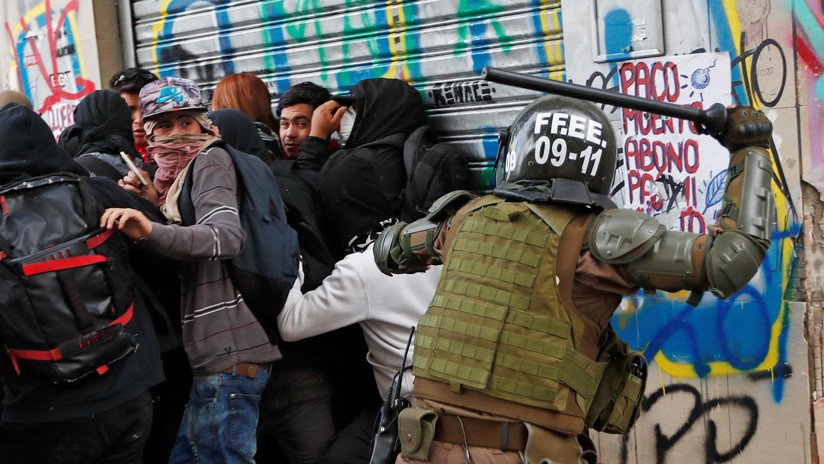 Fiscalía del Oriente de Santiago de Chile procesará a 14 carabineros por tortura contra manifestantes