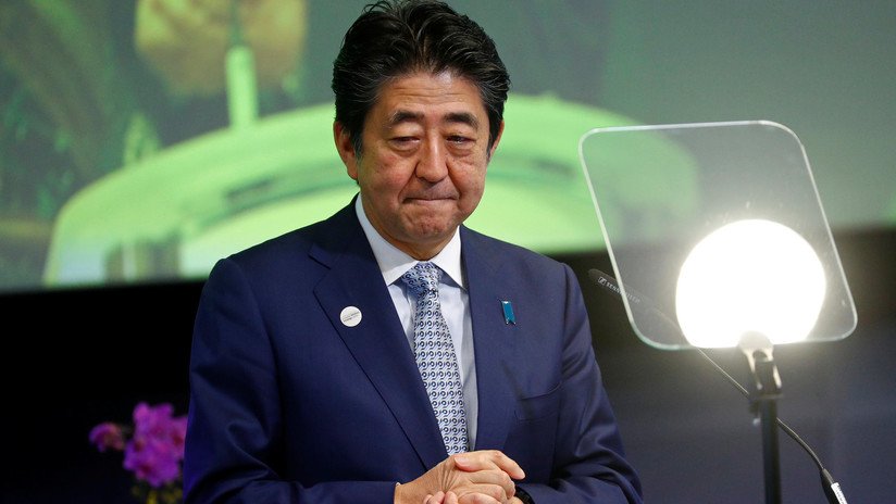 Diplomático norcoreano carga contra Shinzo Abe: "Es un idiota que no puede distinguir cuál es un lanzacohetes reactivo o misil"