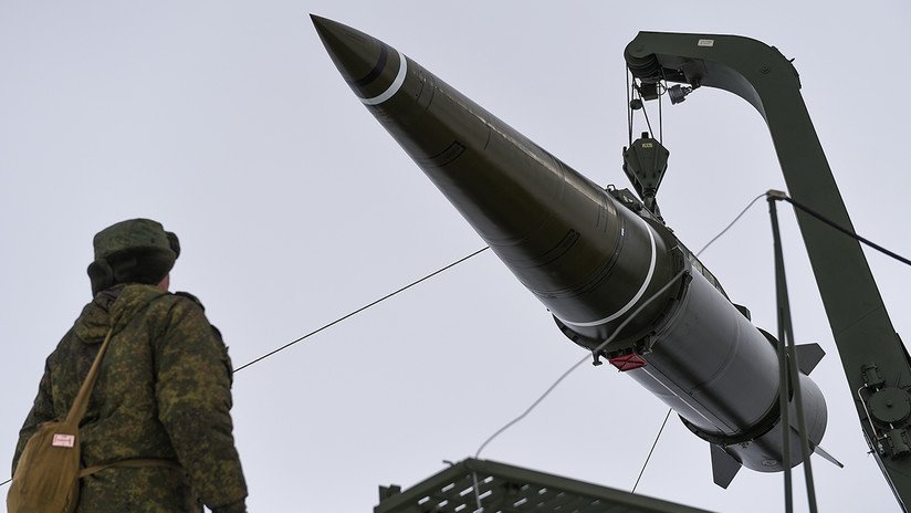 Lavrov: "Rusia inicia el desarrollo de misiles de mediano y corto alcance como respuesta recíproca a las acciones de EE.UU."