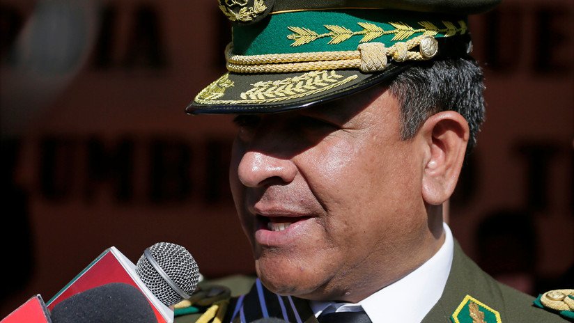 El comandante general de la Policía de Bolivia se suma al pedido para que Evo Morales renuncie