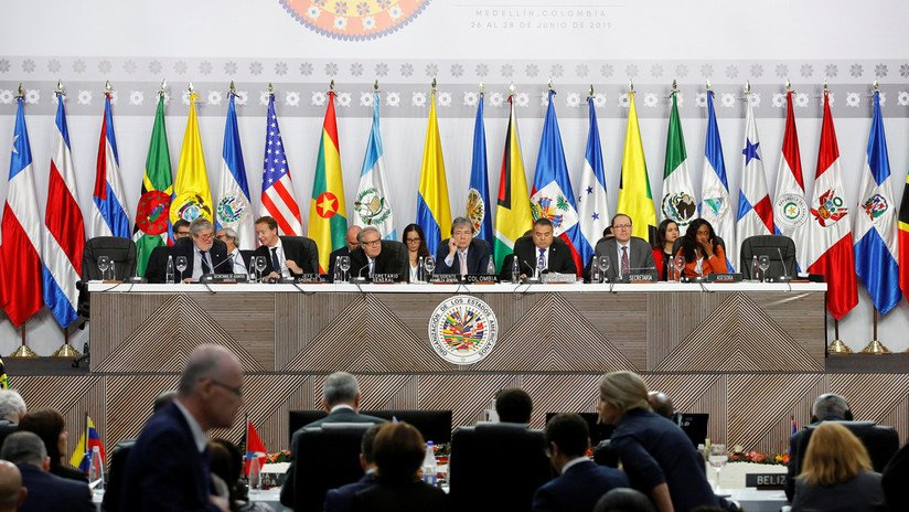 Líderes políticos critican el papel de la OEA frente al golpe de Estado en Bolivia