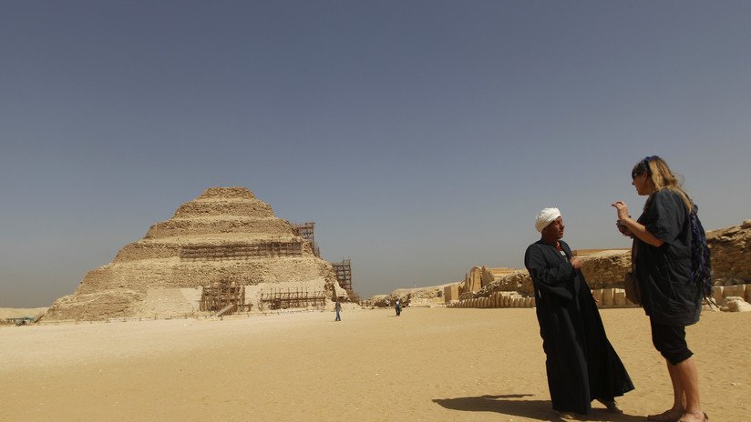 ¿Un león? Arqueólogos encuentran un felino momificado en Egipto