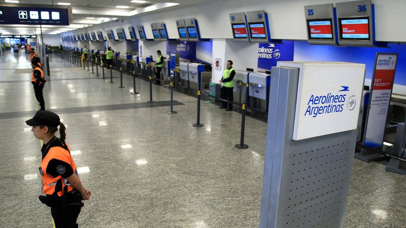 Debido a un conflicto gremial, se cancelan 120 vuelos en los aeropuertos de Buenos Aires