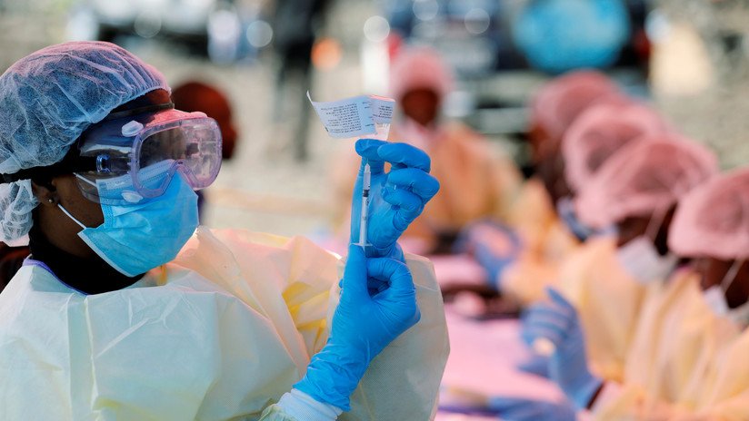 La OMS precalifica la primera vacuna contra el ébola y allana el camino para su uso en países de alto riesgo