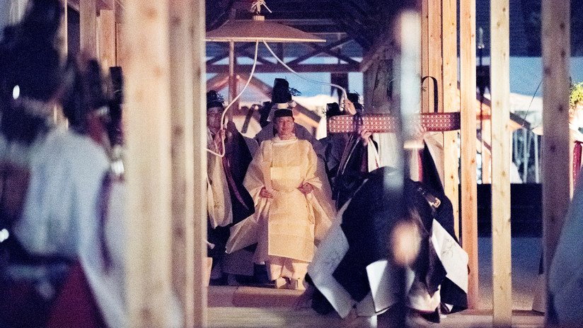 Emperador de Japón participa en un ritual religioso para su coronación que cuesta 22 millones de dólares