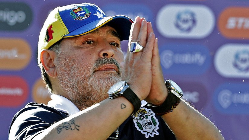 Es oficial: Diego Maradona deja de ser el técnico de Gimnasia