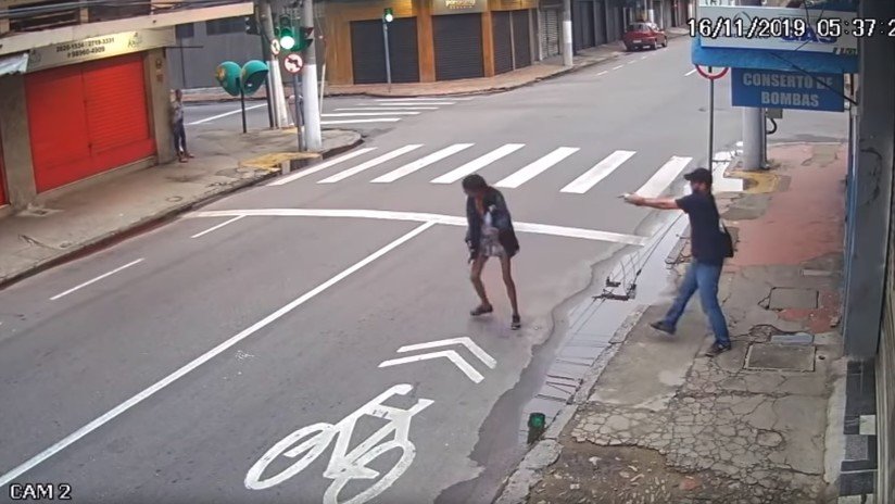 Mata a tiros a una mujer sin hogar que le pidió 24 centavos de dólar en Brasil