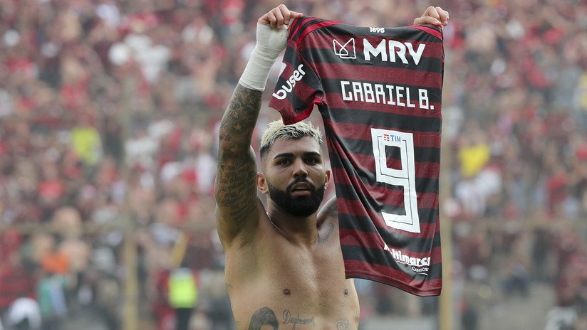 'Gabigol' rompe la 'maldición' de tocar la Copa Libertadores y causa revuelo en las redes