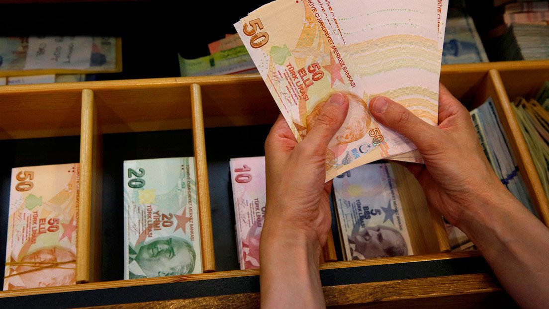Erdogan: "Dejemos de usar el dólar, volvamos a la lira turca"