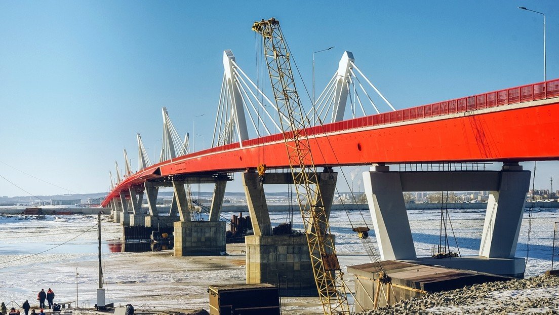 Inauguran el primer puente de carretera entre Rusia y China (VIDEO)
