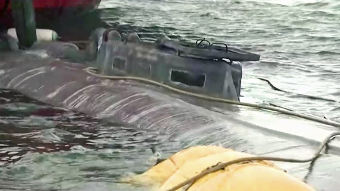 Lo que se sabe hasta ahora del narcosubmarino interceptado en España con 3 toneladas de cocaína