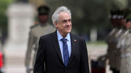 Piñera firma proyecto que aumenta ingreso mínimo a 470 dólares por medio de un subsidio estatal