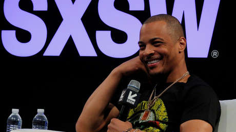 El rapero T.I. confiesa que lleva a su hija al ginecólogo cada año para comprobar que sigue siendo virgen y acaba duramente criticado por los expertos