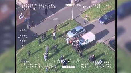 Arroja gasolina a 8 policías y acaba condenado a casi cuatro años de prisión