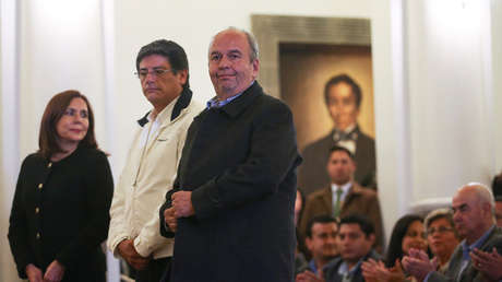 Gobierno de facto de Bolivia anuncia contactos con el partido de Morales