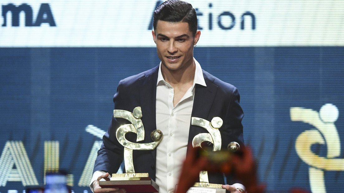 Cristiano Ronaldo no asiste a la gala del Balón de Oro pero recibe otro premio