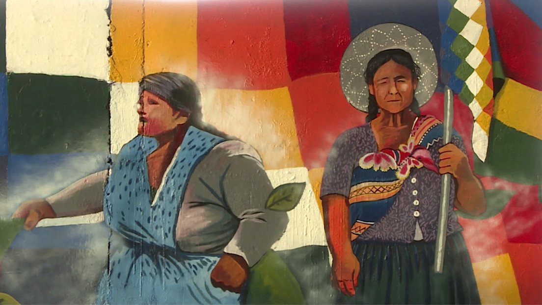 Muralistas bolivianos envían mensajes de paz y recuerdan a los fallecidos en su arte