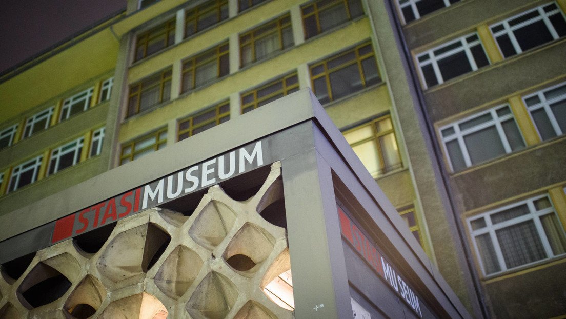 Roban medallas y joyas del museo de la Stasi en Berlín una semana después del robo de 1.100 millones de dólares en joyas en otro museo alemán