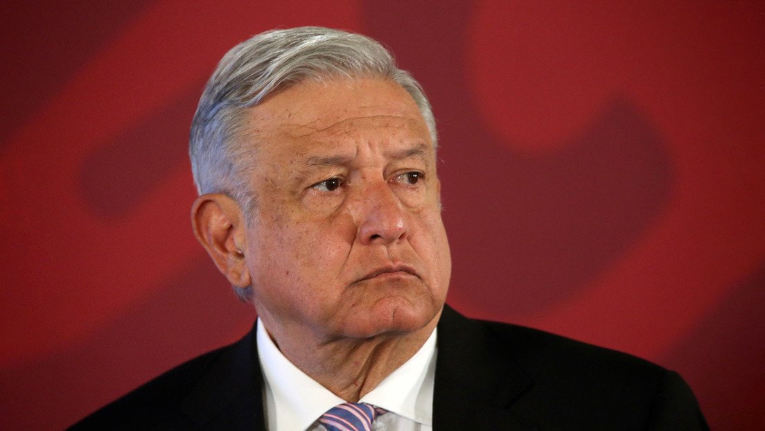 López Obrador pide que no haya "linchamientos públicos y políticos" contra el embajador que intentó robar un libro en Argentina