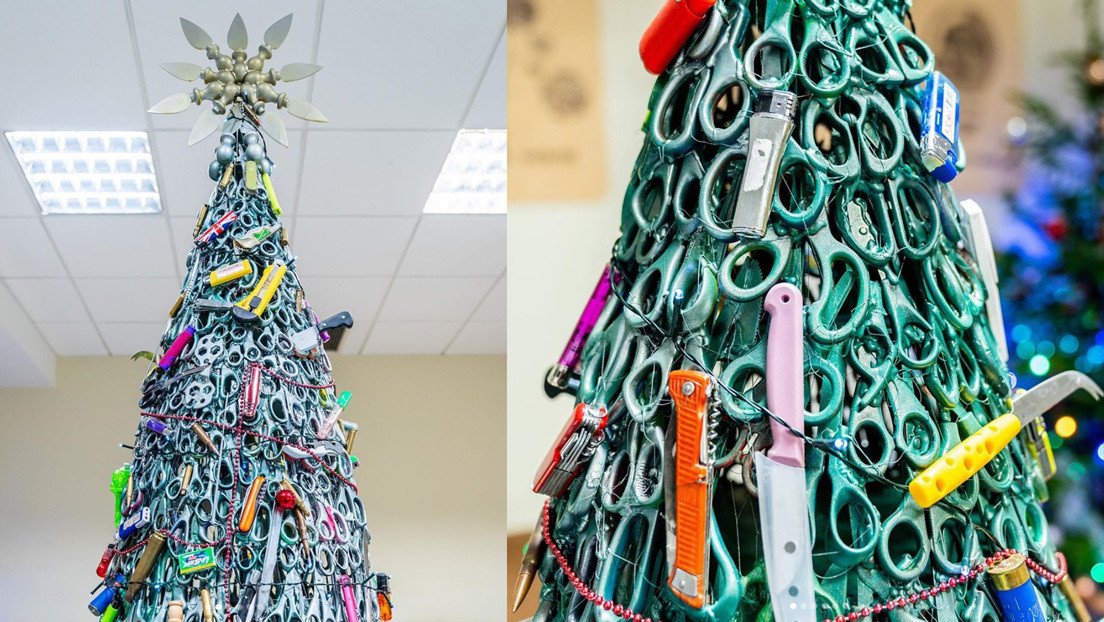 FOTOS: Árbol de Navidad decorado con artículos confiscados engalana el aeropuerto de Vilna
