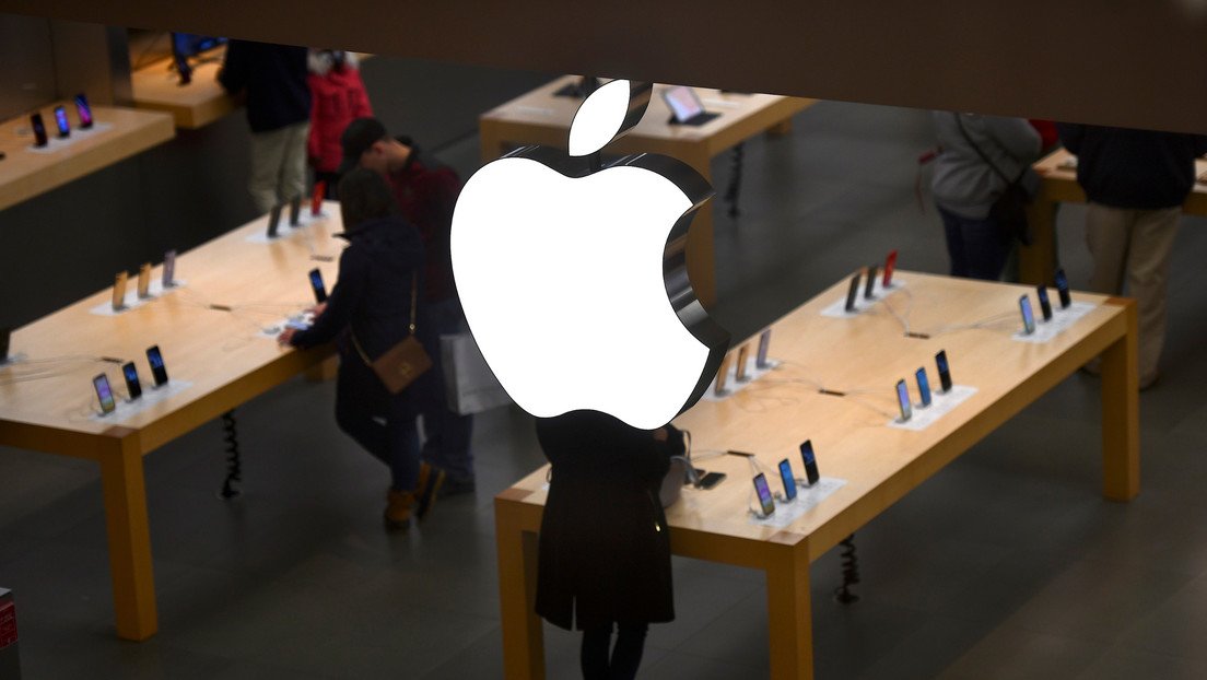 Apple alberga "serias preocupaciones" de que dos exempleados acusados de robo de secretos huyan a China