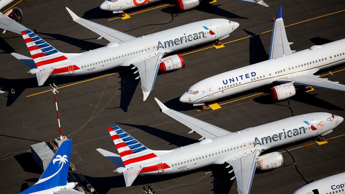 Un exgerente de Boeing confiesa que advirtió a la compañía sobre problemas con 737 MAX antes de los accidentes mortales