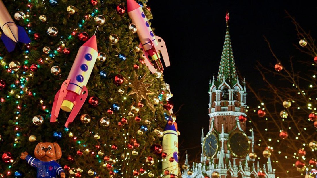 Desde teatros sobre hielo hasta parques de 'snowboard': Moscú se convierte en la capital de la Navidad y el Año Nuevo