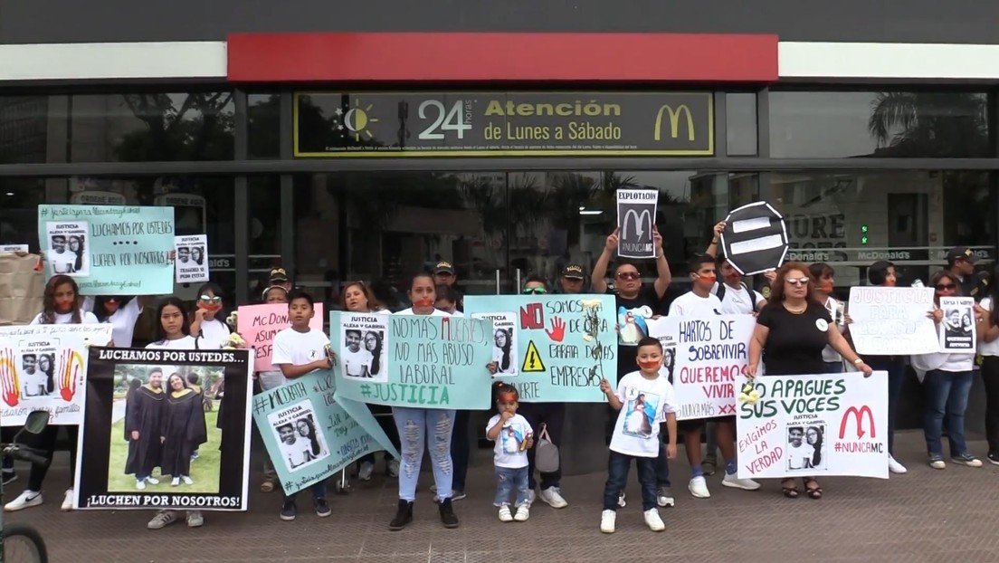 Familiares exigen justicia tras la muerte de los jóvenes trabajadores de un local de McDonald's en Perú