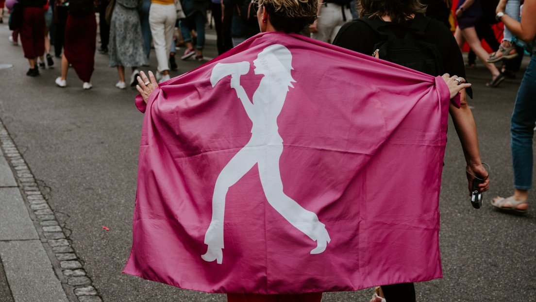 Nueva York planea prohibir el "impuesto rosa" para así eliminar la diferencia de precios en productos para mujeres