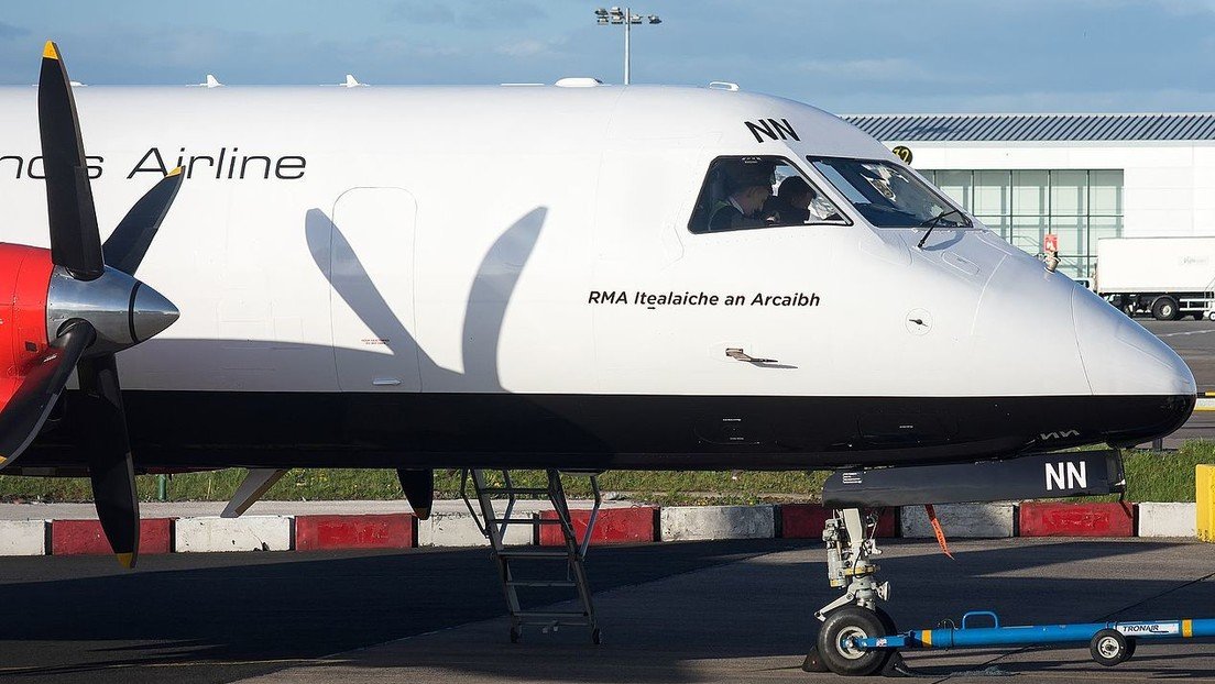 Una aerolínea pide a 5 pasajeros abandonar el avión porque estaba "demasiado pesado" para volar