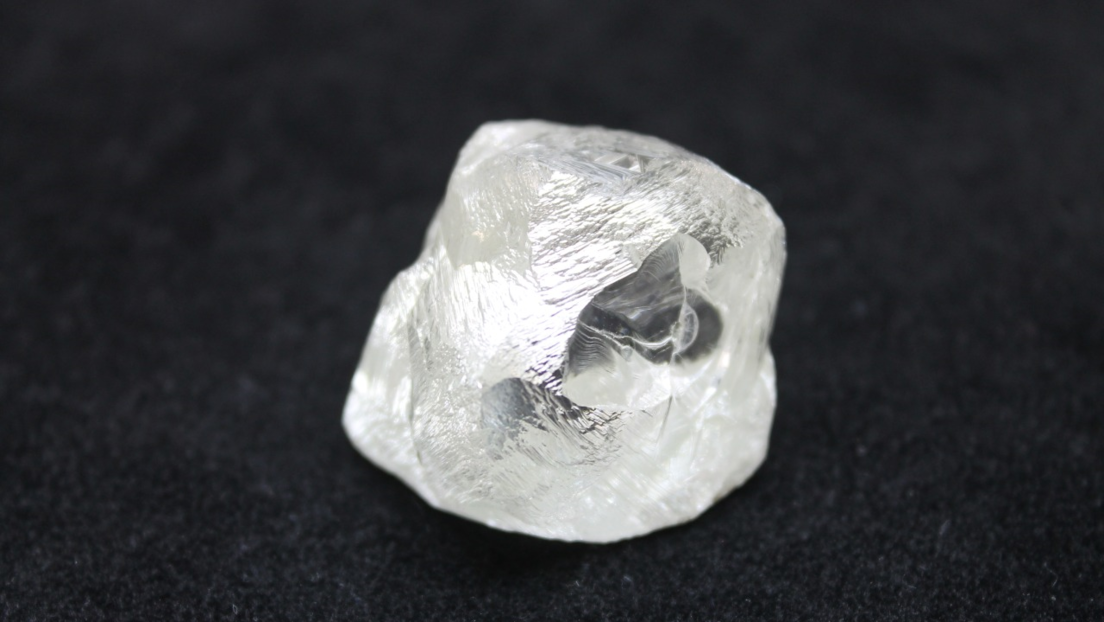 Rusia: Encuentran un diamante gigante en Siberia