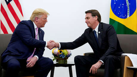 Bolsonaro afirma que convenció a Trump de no imponer aranceles al acero y aluminio de Brasil